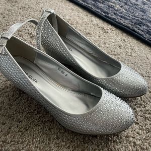 Size 8 Kitten Wedge - Used once